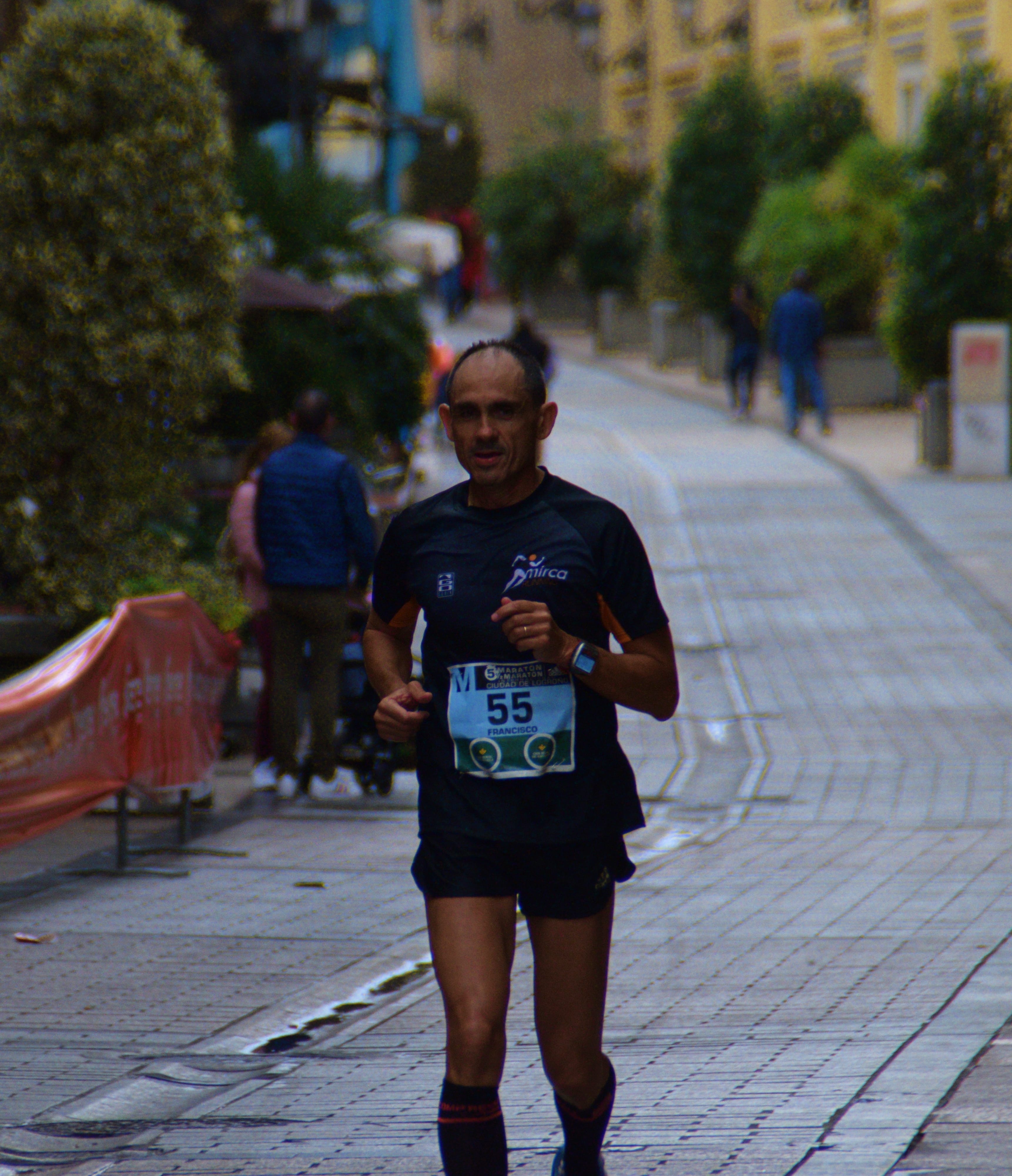 Los dos sabíamos que era muy difícil, aunque teníamos la esperanza de acabar juntos pero… En Maratón empezamos junt@s, acabamos sol@s. Los dos sabíamos que era muy difícil, aunque teníamos la esperanza de acabar juntos pero… En Maratón empezamos junt@s, acabamos sol@s.