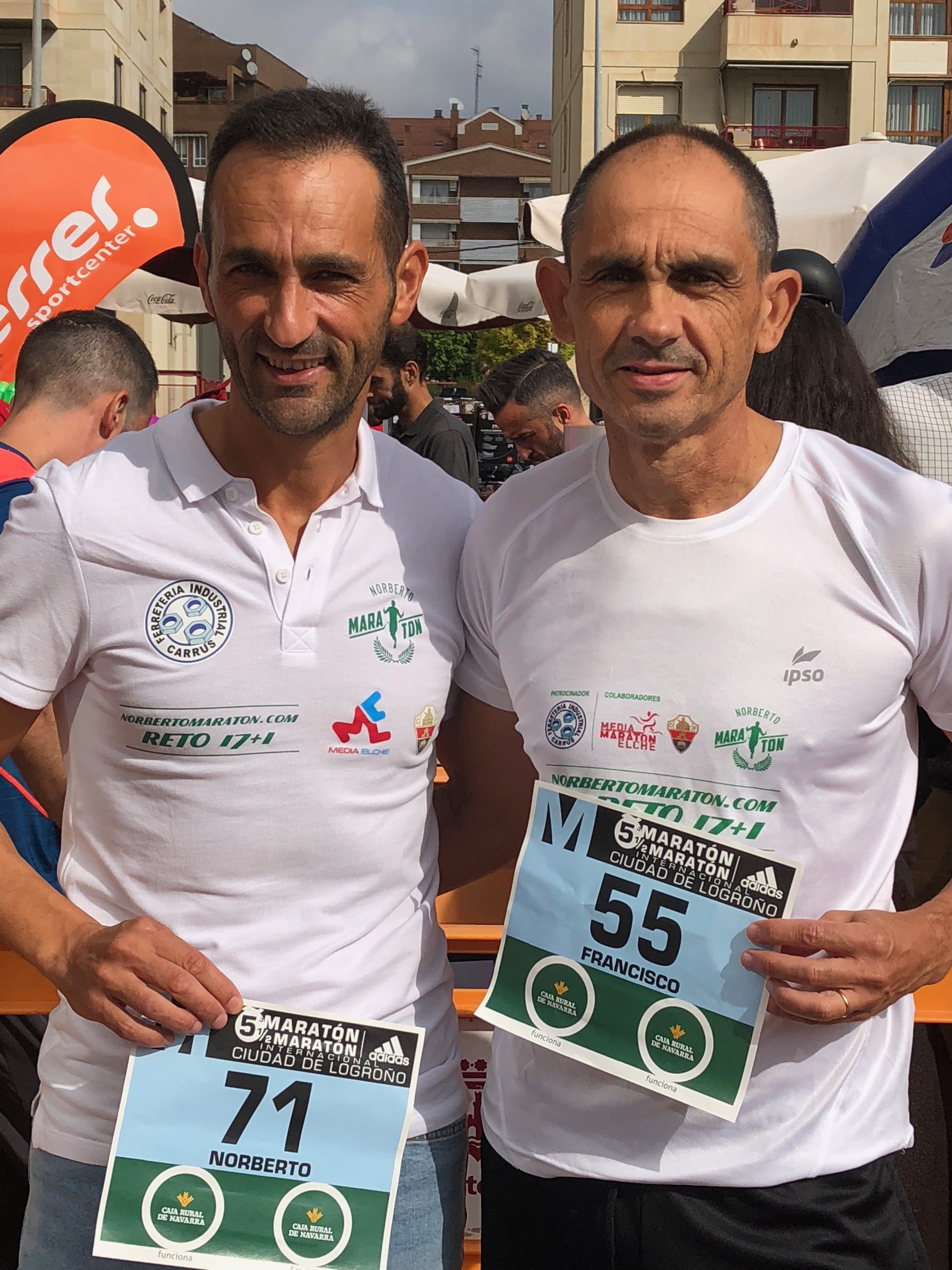 Entre entrenos y desayunos en casa de Paco llegamos al día de la enlace la marta Maratón. Entre entrenos y desayunos en casa de Paco llegamos al día de la enlace la marta Maratón.
