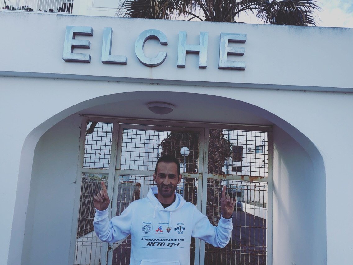 La Urbanización donde viven Nieves y Roberto se llama ELCHE. Podría escribir mucho sobre esto, pero mejor lo dejo con un simple, Sin comentarios!!!! La Urbanización donde viven Nieves y Roberto se llama ELCHE. Podría escribir mucho sobre esto, pero mejor lo dejo con un simple, Sin comentarios!!!!