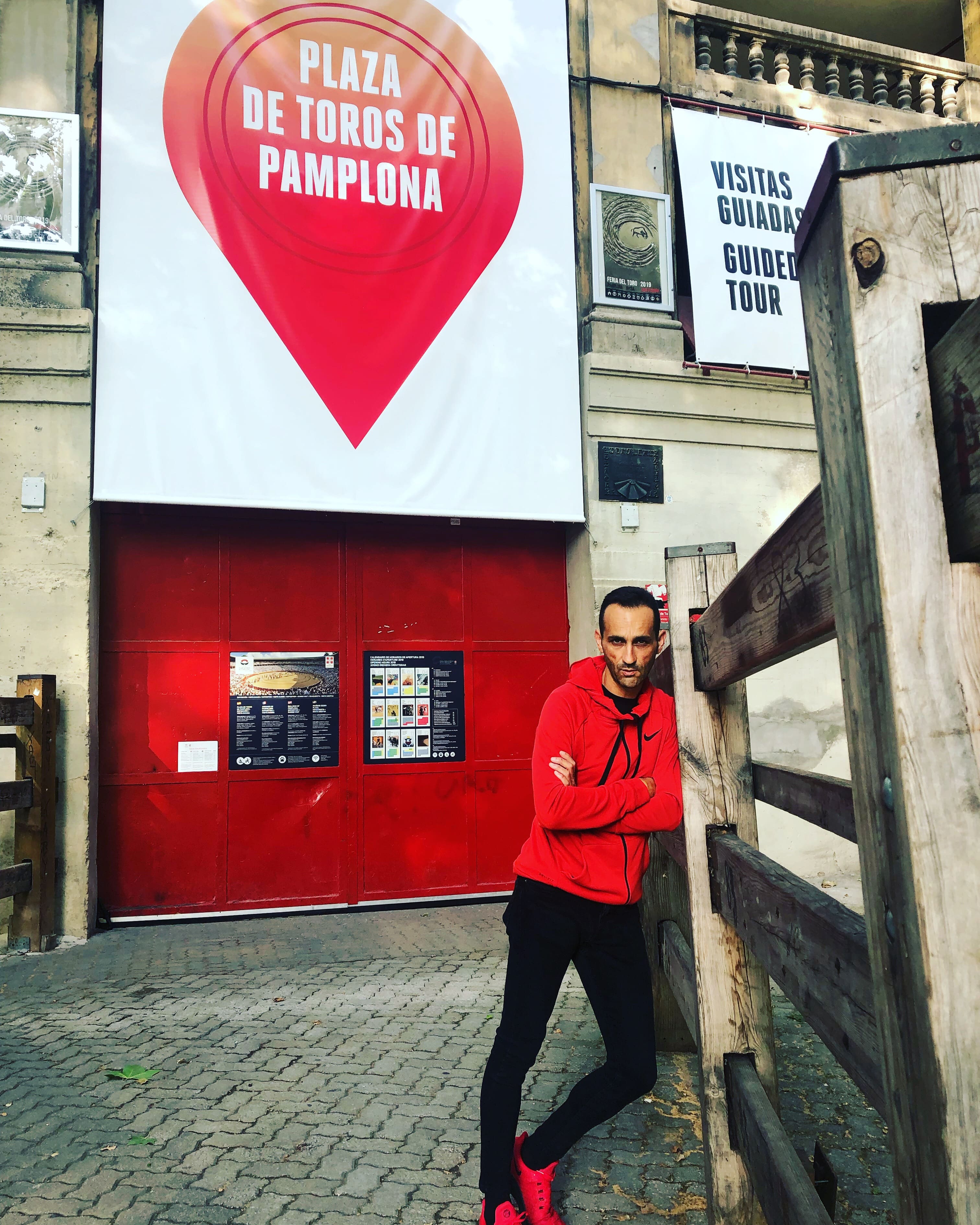 Me hacia mucha ilusión esta Maratón porque tenia fe en que podría cumplir mi objetivo, (tampoco pudo ser hacer 3h:07 2/3 batallas perdidas), pero también tenia ilusión en cruzar la PUERTA ROJA Me hacia mucha ilusión esta Maratón porque tenia fe en que podría cumplir mi objetivo, (tampoco pudo ser hacer 3h:07 2/3 batallas perdidas), pero también tenia ilusión en cruzar la PUERTA ROJA